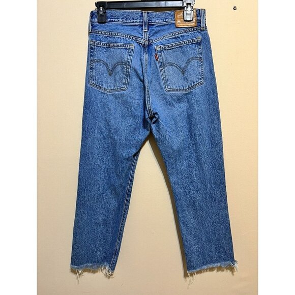 Levi's Mom Wedgie Straight Distressed Frayed Raw Hem Button Fly Jeans Sz 27 - Picture 8 of 16